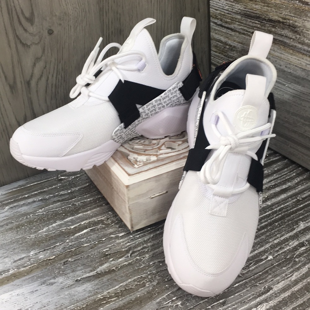 NIKE W AIR HUARACHE CITY LOW PRM - Picture 2 of 8